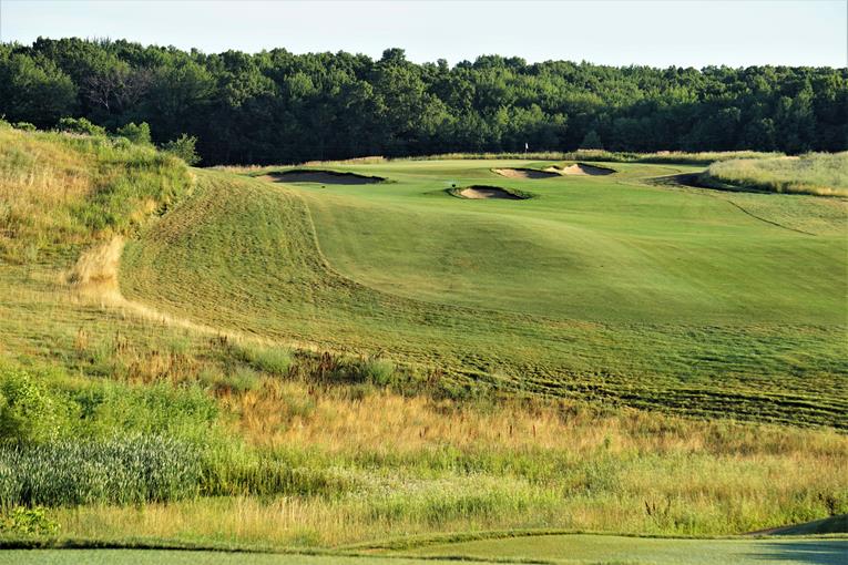 An image of stoatin brea golf course